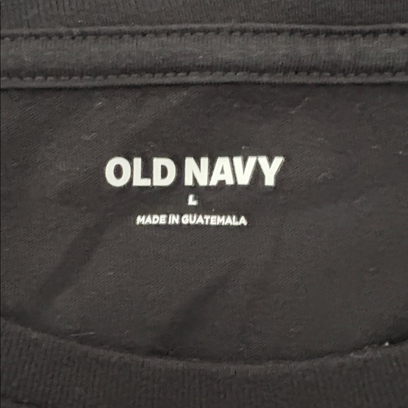 Home Alone “Wet Bandits” Holiday Tee 🎄 - Picture 3 of 3